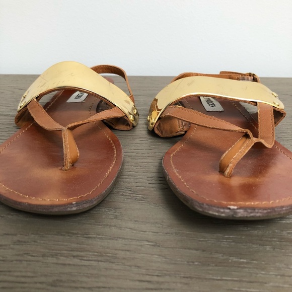 Steve Madden CUFFF Sandal - Picture 2 of 4